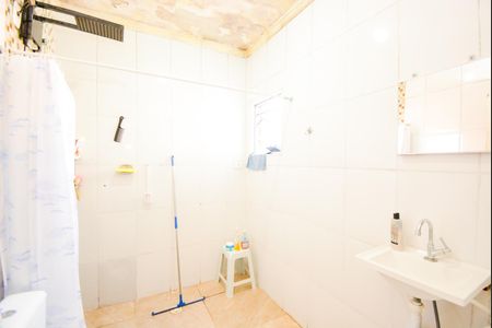 Casa à venda com 187m², 2 quartos e 2 vagasBanheiro da Suíte - Casa 2
