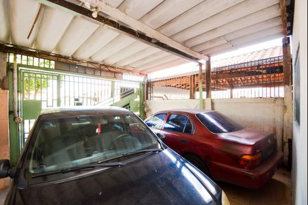 Casa à venda com 187m², 2 quartos e 2 vagasGaragem