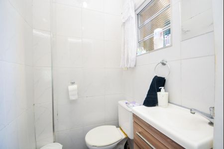 Casa à venda com 187m², 2 quartos e 2 vagasBanheiro - Casa 2