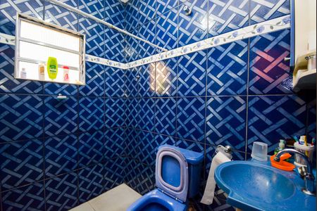 Casa à venda com 187m², 2 quartos e 2 vagasBanheiro