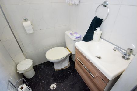 Casa à venda com 187m², 2 quartos e 2 vagasBanheiro - Casa 2
