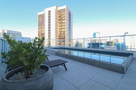 Studio à venda com 25m², 1 quarto e sem vagaÁrea comum - Piscina