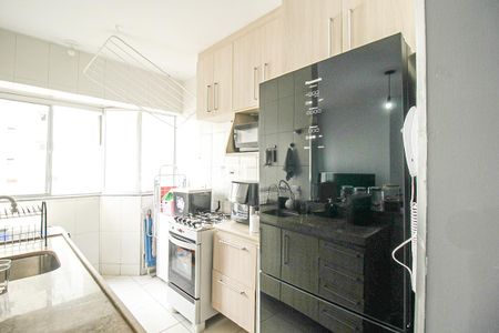 Apartamento à venda com 57m², 2 quartos e 2 vagasCozinha e Área de Serviço