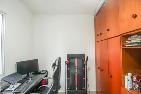 Apartamento à venda com 57m², 2 quartos e 2 vagasQuarto 2