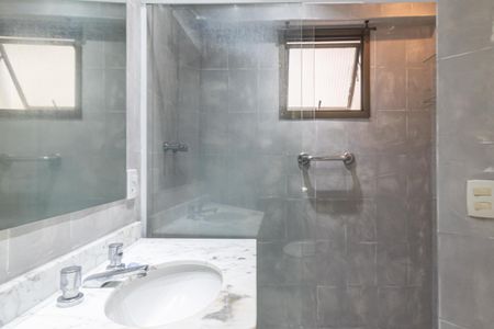 Apartamento à venda com 114m², 3 quartos e 2 vagasBanheiro da Suíte