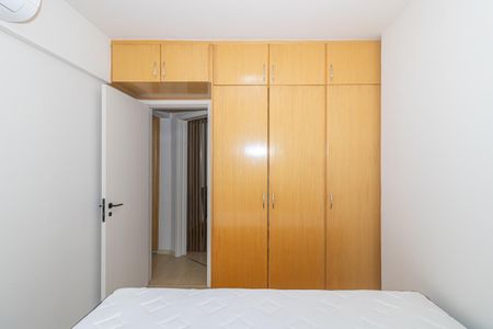 Apartamento à venda com 114m², 3 quartos e 2 vagasQuarto 3