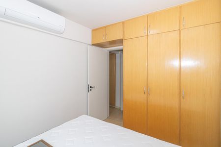Apartamento à venda com 114m², 3 quartos e 2 vagasQuarto 3
