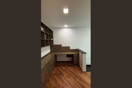 Casa para alugar com 250m², 3 quartos e 4 vagas Casa para alugar com 250m², 3 quartos e 4 vagasEscritório