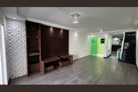 Sala de casa para alugar com 3 quartos, 250m² em Vila Dora, Santo André