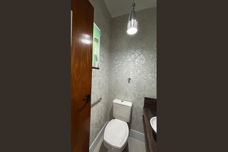 Casa para alugar com 250m², 3 quartos e 4 vagas Casa para alugar com 250m², 3 quartos e 4 vagasLavabo