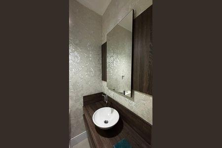 Casa para alugar com 250m², 3 quartos e 4 vagas Casa para alugar com 250m², 3 quartos e 4 vagasLavabo