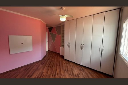 Casa para alugar com 250m², 3 quartos e 4 vagas Casa para alugar com 250m², 3 quartos e 4 vagasQuarto 2