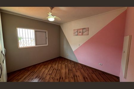 Casa para alugar com 250m², 3 quartos e 4 vagas Casa para alugar com 250m², 3 quartos e 4 vagasQuarto 2