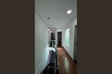 Casa para alugar com 250m², 3 quartos e 4 vagas Casa para alugar com 250m², 3 quartos e 4 vagasCorredor