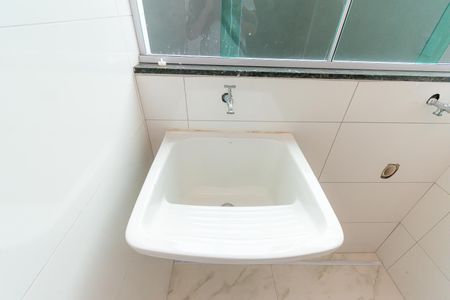 Casa à venda com 120m², 3 quartos e 2 vagas Casa à venda com 120m², 3 quartos e 2 vagasÁrea de Serviço
