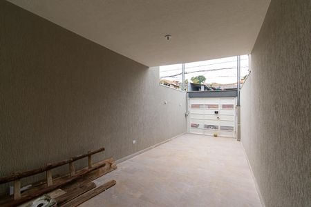 Casa à venda com 120m², 3 quartos e 2 vagas Casa à venda com 120m², 3 quartos e 2 vagasGaragem
