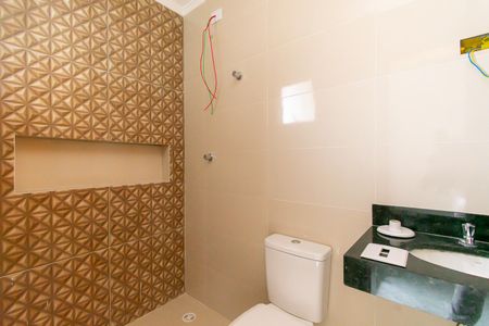 Casa à venda com 120m², 3 quartos e 2 vagas Casa à venda com 120m², 3 quartos e 2 vagasBanheiro da Suíte
