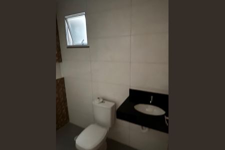 Casa à venda com 120m², 3 quartos e 2 vagas Casa à venda com 120m², 3 quartos e 2 vagasBanheiro 1