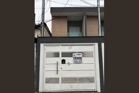 Casa à venda com 120m², 3 quartos e 2 vagas Casa à venda com 120m², 3 quartos e 2 vagasVaranda