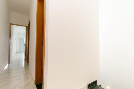 Casa à venda com 120m², 3 quartos e 2 vagas Casa à venda com 120m², 3 quartos e 2 vagasCorredor