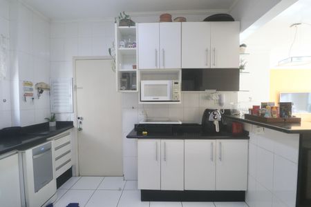 Apartamento para alugar com 110m², 4 quartos e 2 vagasCozinha