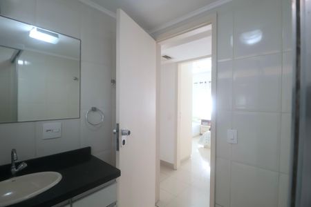 Apartamento para alugar com 110m², 4 quartos e 2 vagasBanheiro Social