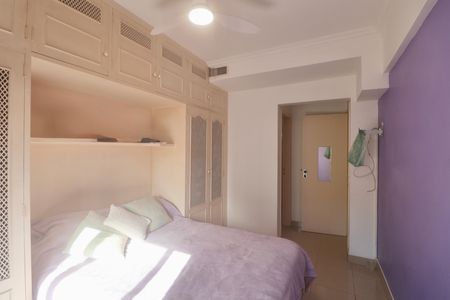 Suíte de apartamento para alugar com 4 quartos, 110m² em Barra Funda, Guarujá