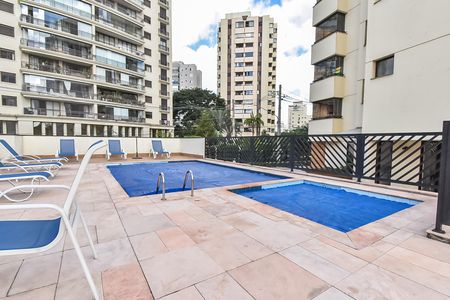 Apartamento para alugar com 103m², 3 quartos e 2 vagas Apartamento para alugar com 103m², 3 quartos e 2 vagasÁrea comum - Piscina