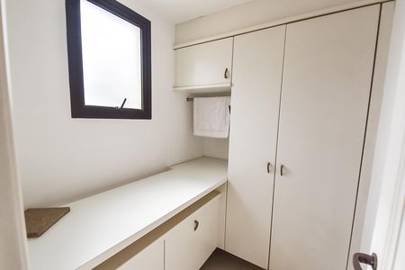 Apartamento para alugar com 103m², 3 quartos e 2 vagas Apartamento para alugar com 103m², 3 quartos e 2 vagasQuarto de serviço