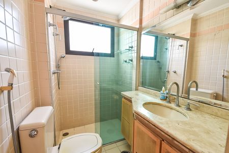 Apartamento para alugar com 103m², 3 quartos e 2 vagas Apartamento para alugar com 103m², 3 quartos e 2 vagasBanheiro da suíte