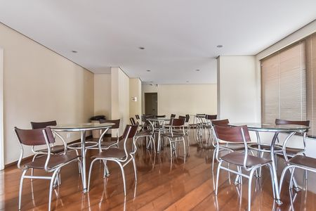 Apartamento para alugar com 103m², 3 quartos e 2 vagas Apartamento para alugar com 103m², 3 quartos e 2 vagasÁrea comum - Salão de festas
