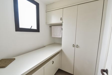 Apartamento para alugar com 103m², 3 quartos e 2 vagas Apartamento para alugar com 103m², 3 quartos e 2 vagasQuarto de serviço