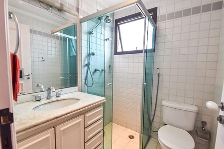 Apartamento para alugar com 103m², 3 quartos e 2 vagas Apartamento para alugar com 103m², 3 quartos e 2 vagasBanheiro