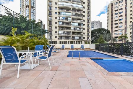 Apartamento para alugar com 103m², 3 quartos e 2 vagas Apartamento para alugar com 103m², 3 quartos e 2 vagasÁrea comum - Piscina