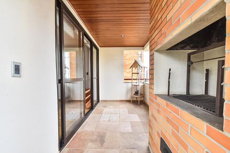 Apartamento para alugar com 103m², 3 quartos e 2 vagas Apartamento para alugar com 103m², 3 quartos e 2 vagasVaranda