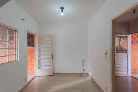 Sala de casa de condomínio para alugar com 2 quartos, 45m² em Jardim Paraiso de Viracopos, Campinas