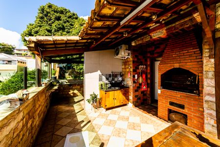 Apartamento à venda com 150m², 3 quartos e 1 vaga Apartamento à venda com 150m², 3 quartos e 1 vagaCobertura