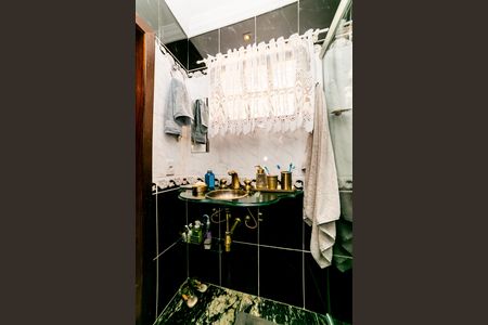 Apartamento à venda com 150m², 3 quartos e 1 vaga Apartamento à venda com 150m², 3 quartos e 1 vagaBanheiro da Suíte 2