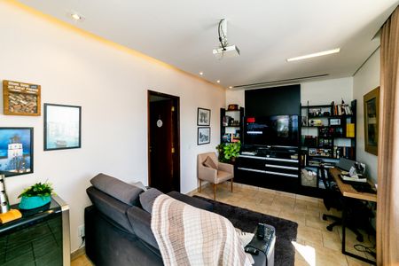 Apartamento à venda com 150m², 3 quartos e 1 vaga Apartamento à venda com 150m², 3 quartos e 1 vagaSala de TV