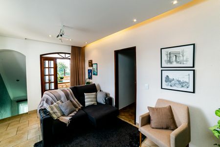 Apartamento à venda com 150m², 3 quartos e 1 vaga Apartamento à venda com 150m², 3 quartos e 1 vagaSala de TV