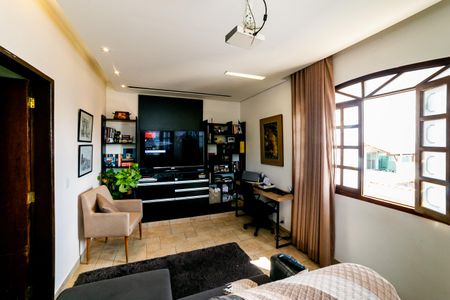 Apartamento à venda com 150m², 3 quartos e 1 vaga Apartamento à venda com 150m², 3 quartos e 1 vagaSala de TV