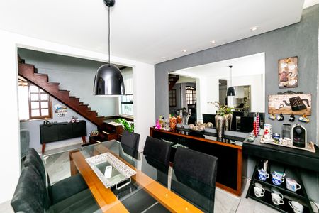 Apartamento à venda com 150m², 3 quartos e 1 vaga Apartamento à venda com 150m², 3 quartos e 1 vagaCopa