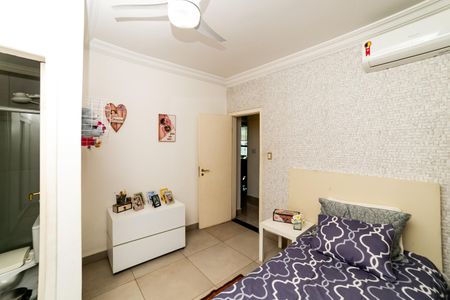 Apartamento à venda com 150m², 3 quartos e 1 vaga Apartamento à venda com 150m², 3 quartos e 1 vagaSuíte 1