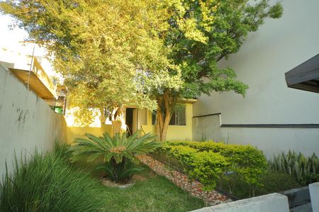 Casa à venda com 316m², 3 quartos e sem vagaJardim/ Quintal 