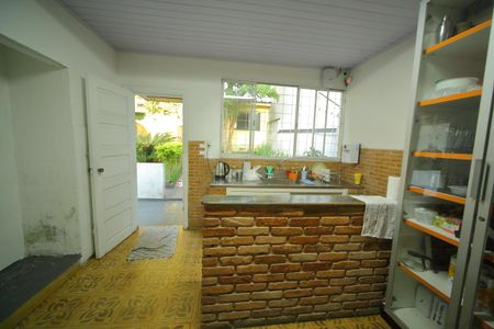 Casa à venda com 316m², 3 quartos e sem vagaCozinha 