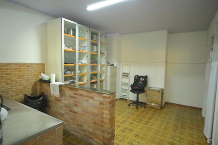 Casa à venda com 316m², 3 quartos e sem vagaCozinha 
