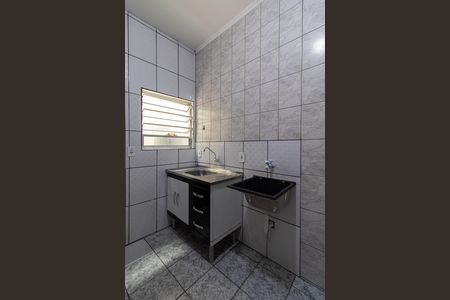 Casa à venda com 218m², 1 quarto e 2 vagas Casa à venda com 218m², 1 quarto e 2 vagasCozinha e Área de Serviço