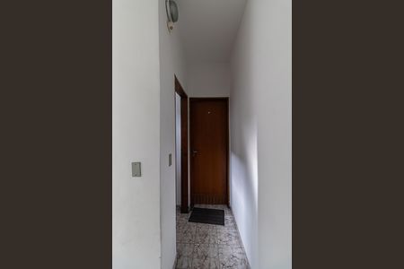 Casa à venda com 218m², 1 quarto e 2 vagas Casa à venda com 218m², 1 quarto e 2 vagasCorredor