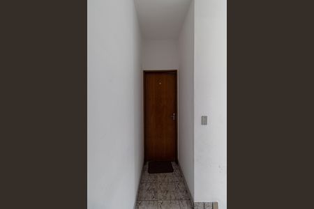 Casa à venda com 218m², 1 quarto e 2 vagas Casa à venda com 218m², 1 quarto e 2 vagasCorredor