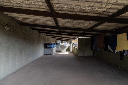 Casa à venda com 218m², 1 quarto e 2 vagas Casa à venda com 218m², 1 quarto e 2 vagasÁrea Comum